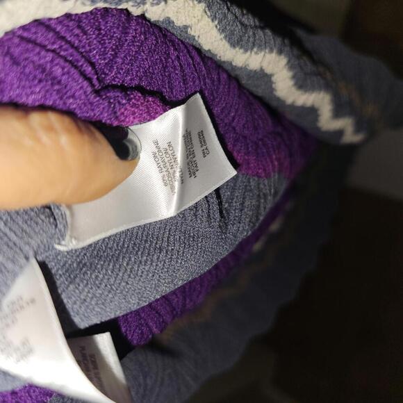 Nine West Women's Ribbed Knit Dress with Color Block Hem - Picture 6 of 6